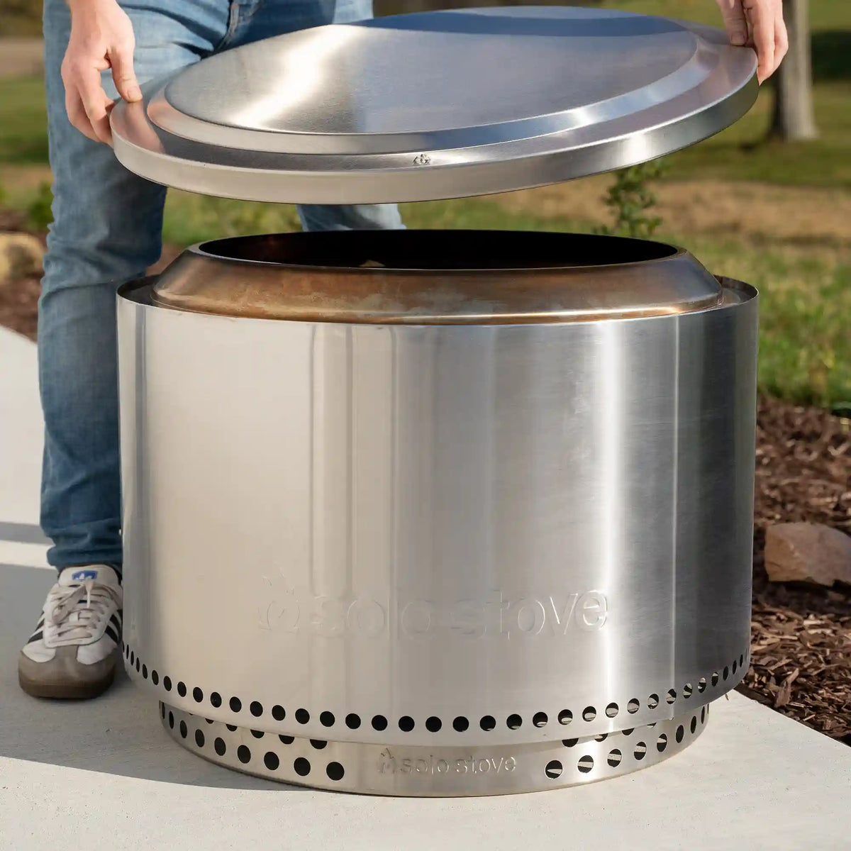 Yukon 27" Fire Pit Essential Bundle